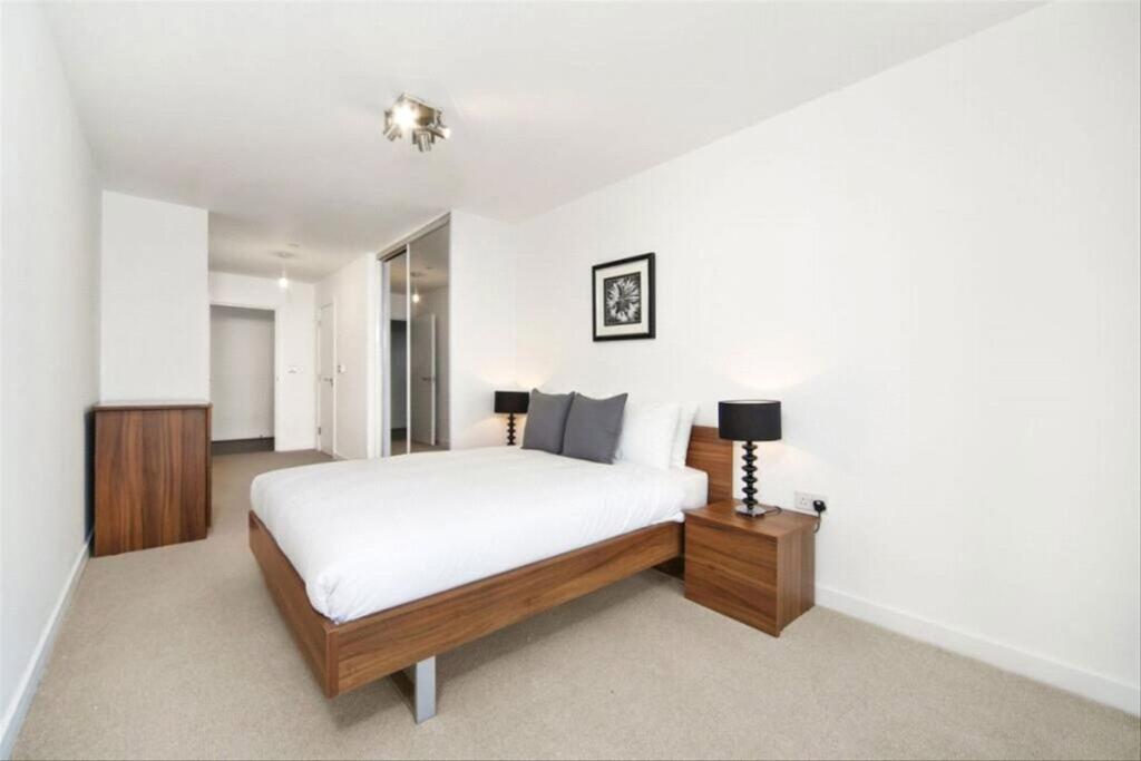 Apartment in London, Stratford - View 3