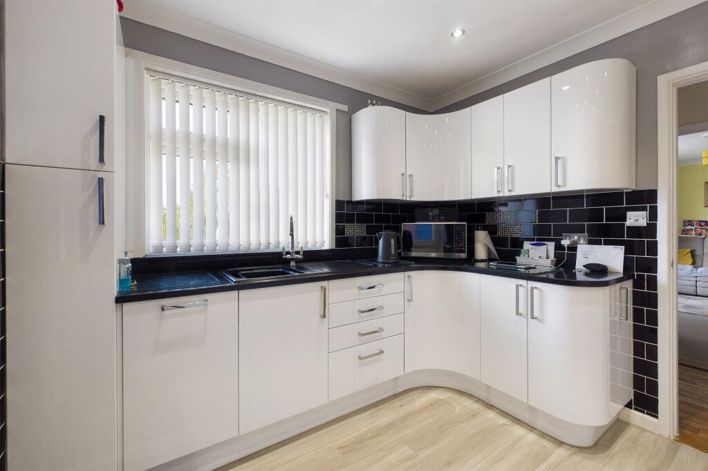 House in Exeter - View 3