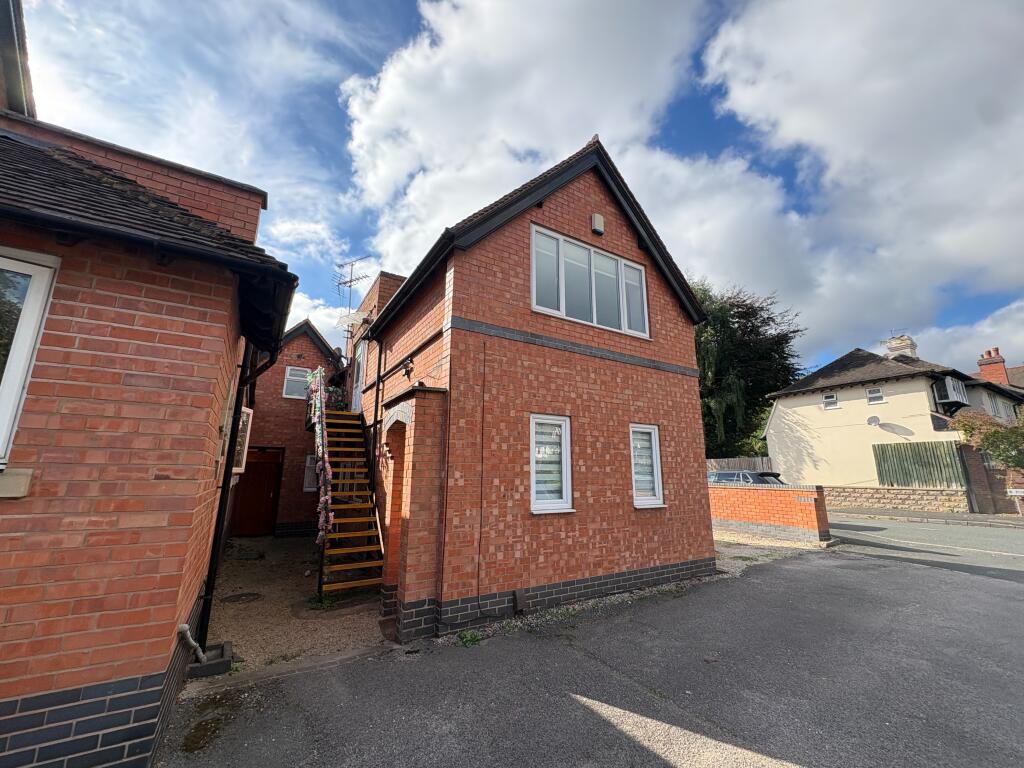 Main image of property: 858 Chester Road, Sutton Coldfield, B24