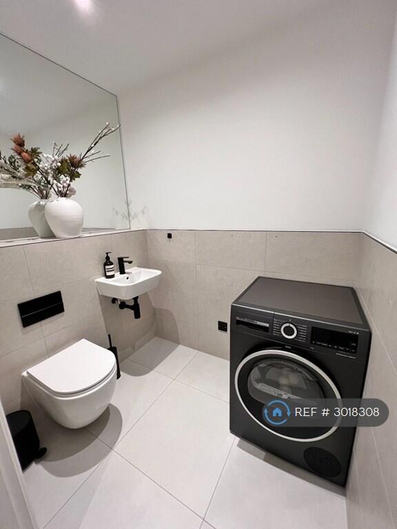 Apartment in London, Halfway Street, Blackfen - View 5
