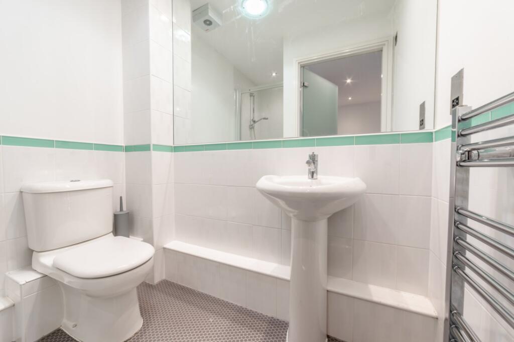 Apartment in Nottingham - View 4