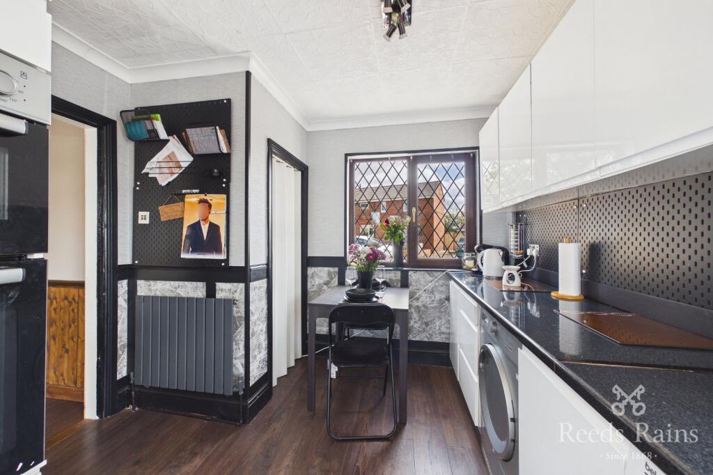 House in Wakefield - View 5