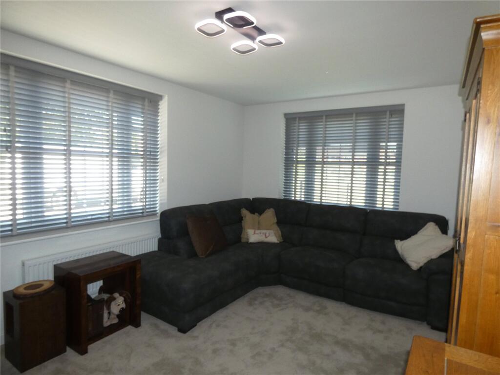 House in Birmingham, West Midlands - View 5