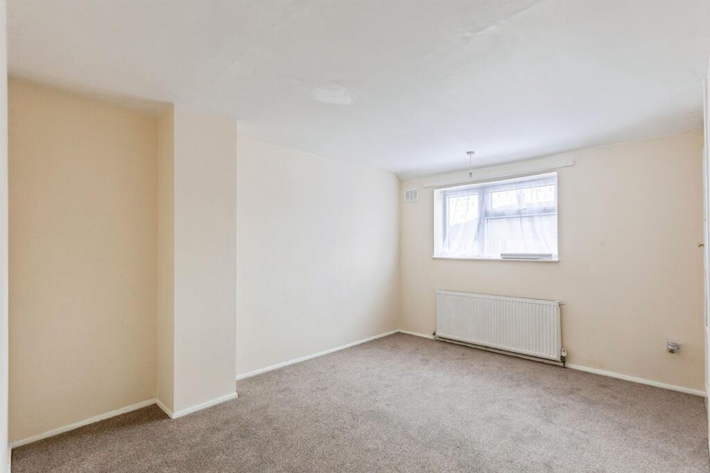 Ashley Avenue, Corby - View 5