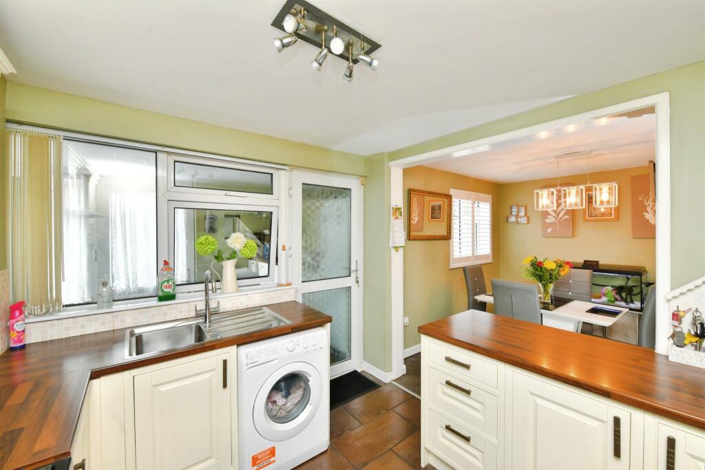 House in Plymouth, Manadon - View 6