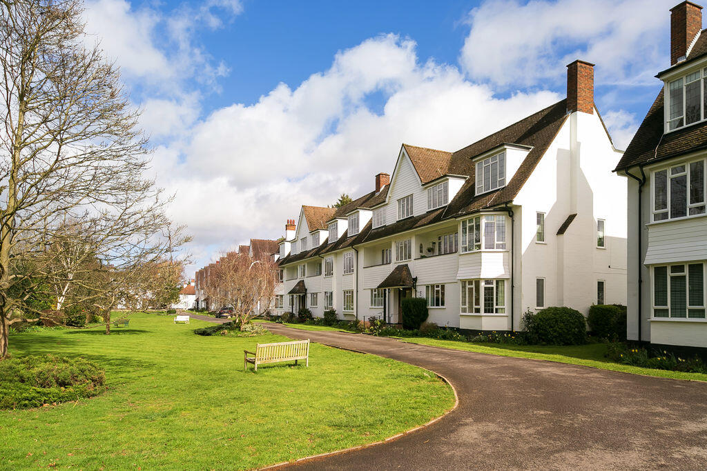 Main image of property: Watts Road, Thames Ditton