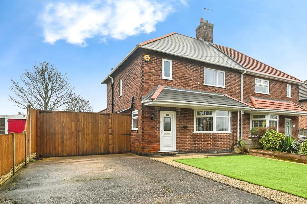 Main image of property: Mansfield Road, Mansfield, Nottinghamshire, NG21