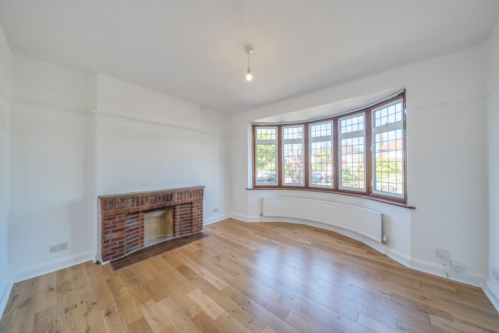 House in London - View 2