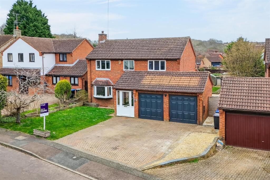 Main image of property: Swallow Close, East Hunsbury, NN4