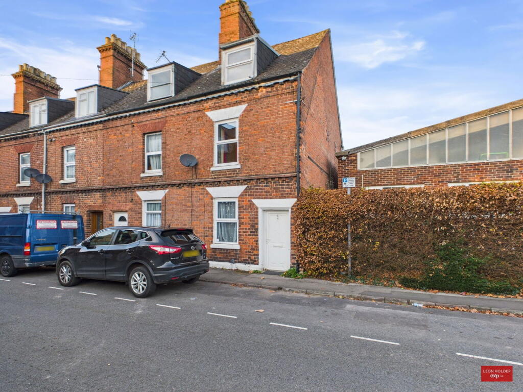 3-bed terraced on St. Catherine Street, Gloucester, GL1 2BX, £190,000