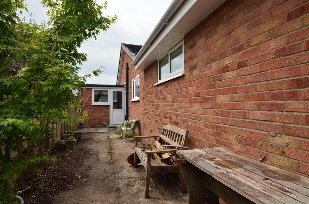 Mizzymead Rise, Nailsea - View 3