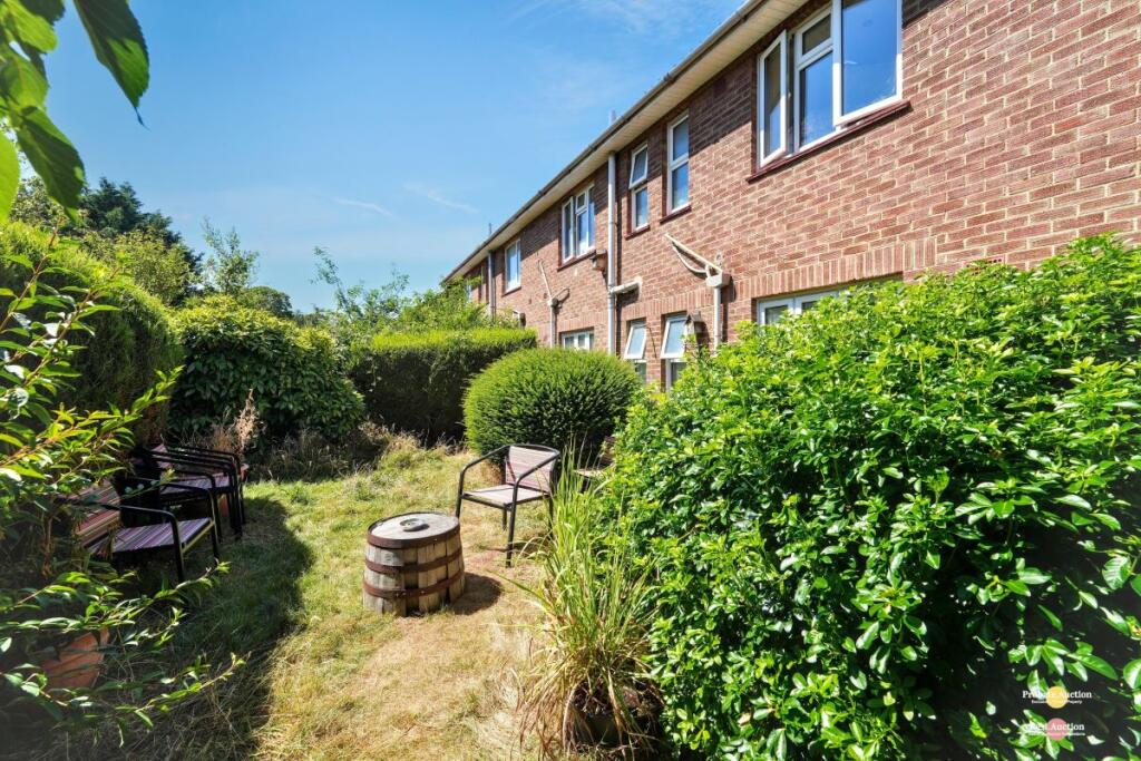 Apartment in Bristol - View 2