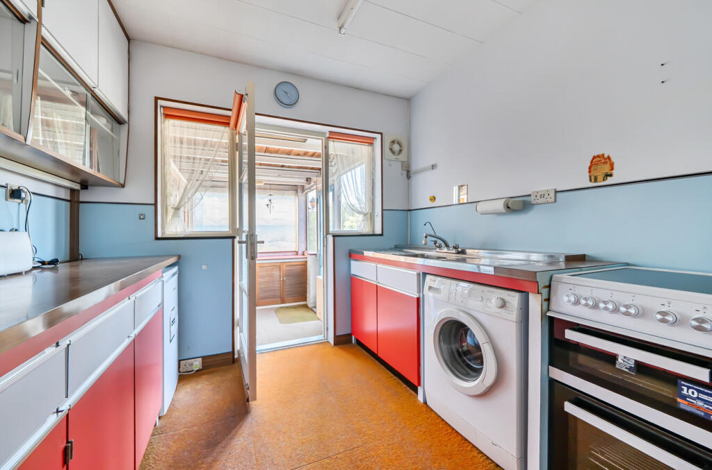 House in Barnet, Underhill, High Barnet - View 5