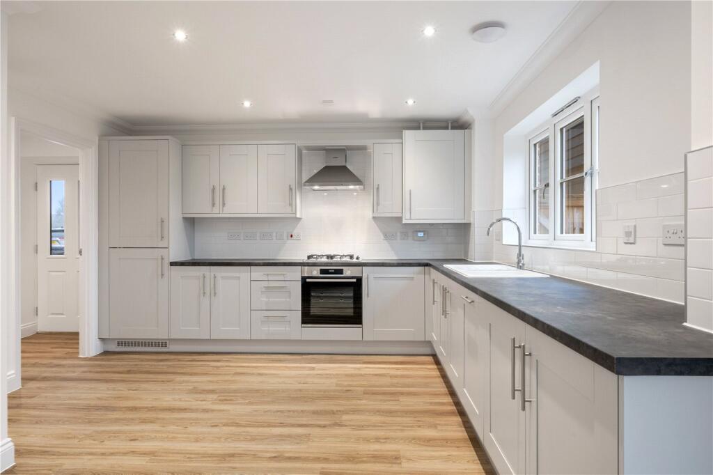 Queens Meadows, 63 John Allison Avenue, Holt, Norfolk, NR25 photo 4
