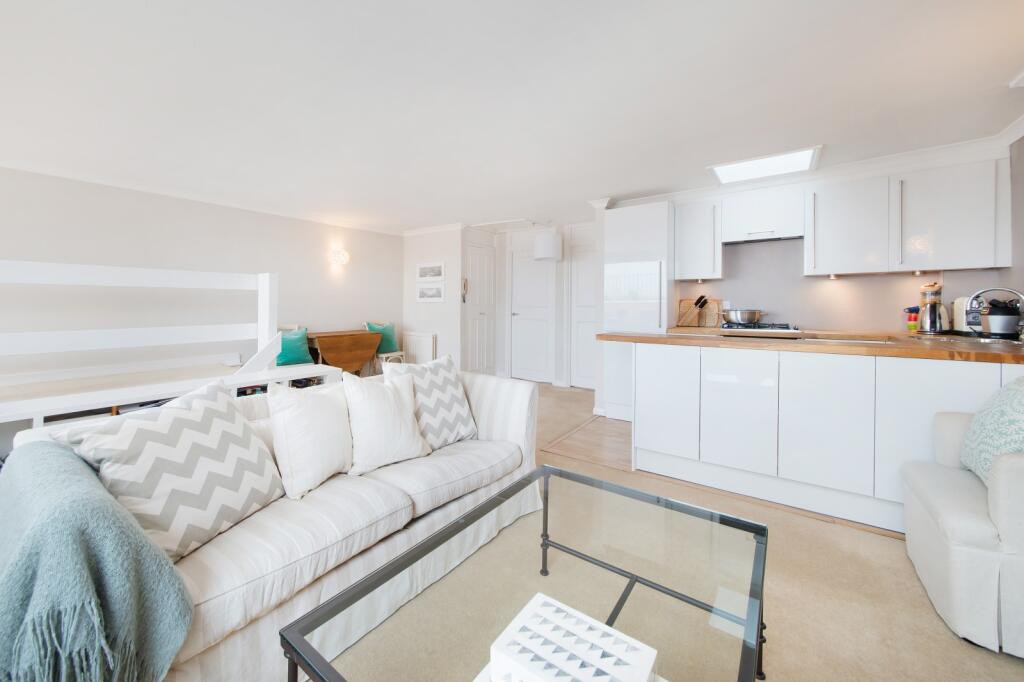 Apartment in London - View 2