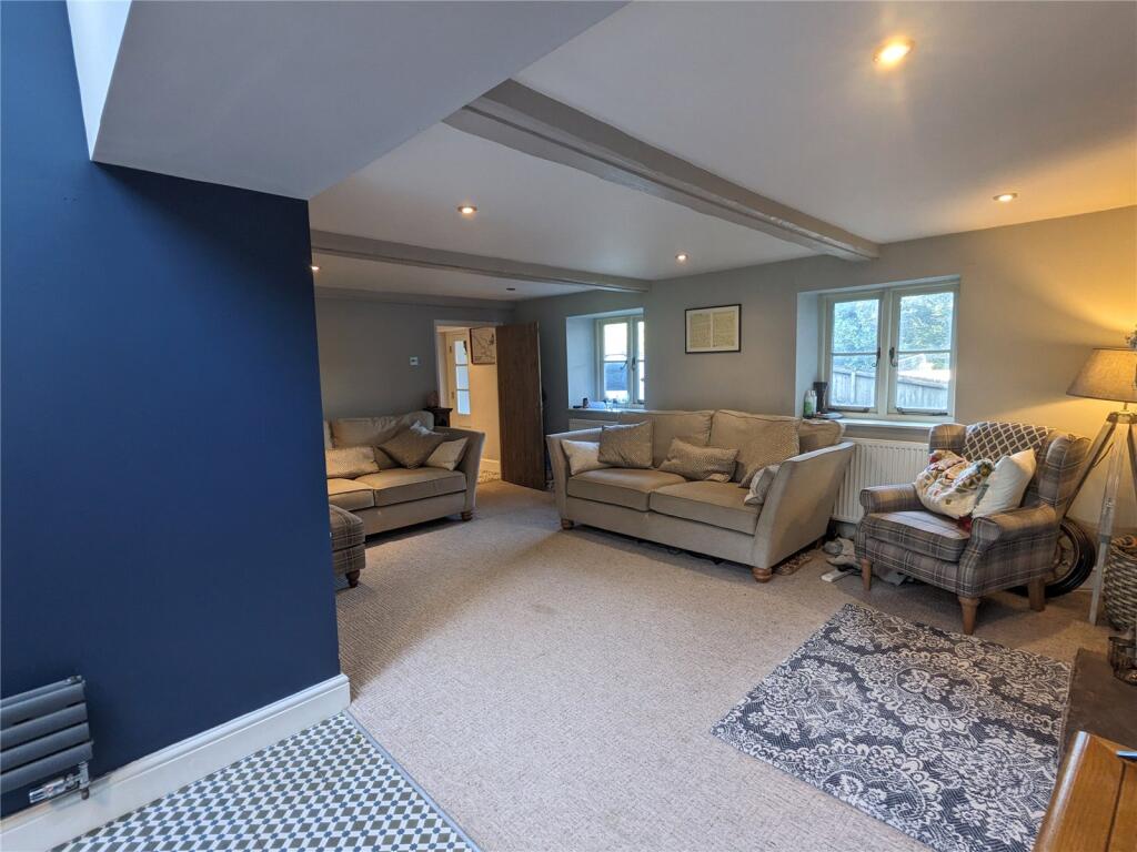 House in Llanddewi Velfrey - View 5
