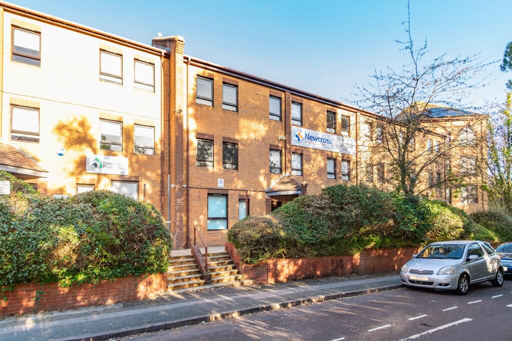 Main image of property: 3 St Stephens Court, 15/17 Stephens Road, Bournemouth, BH2 6LA