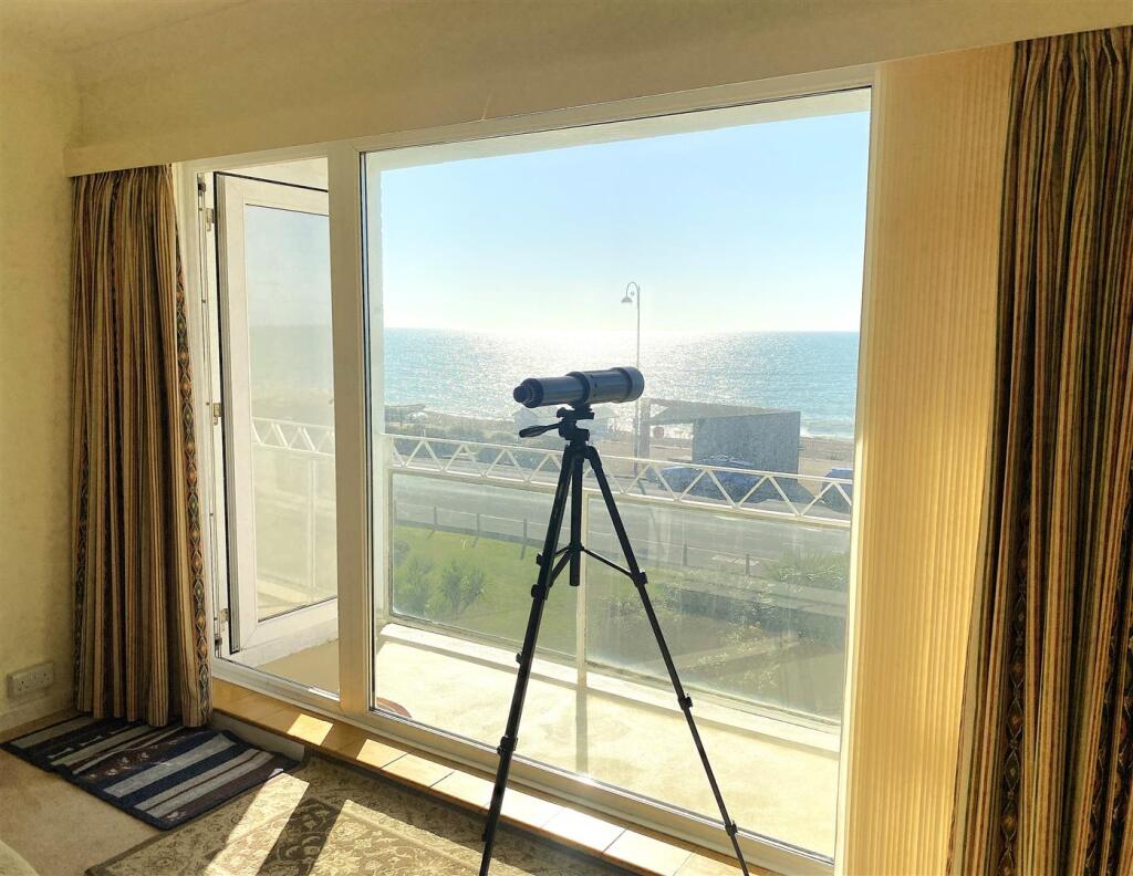 Apartment in Rother, Collington, Bexhill-on-Sea - View 3