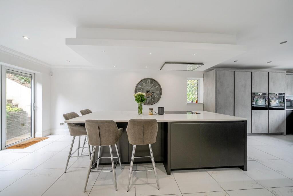 House in London, Elmstead - View 4