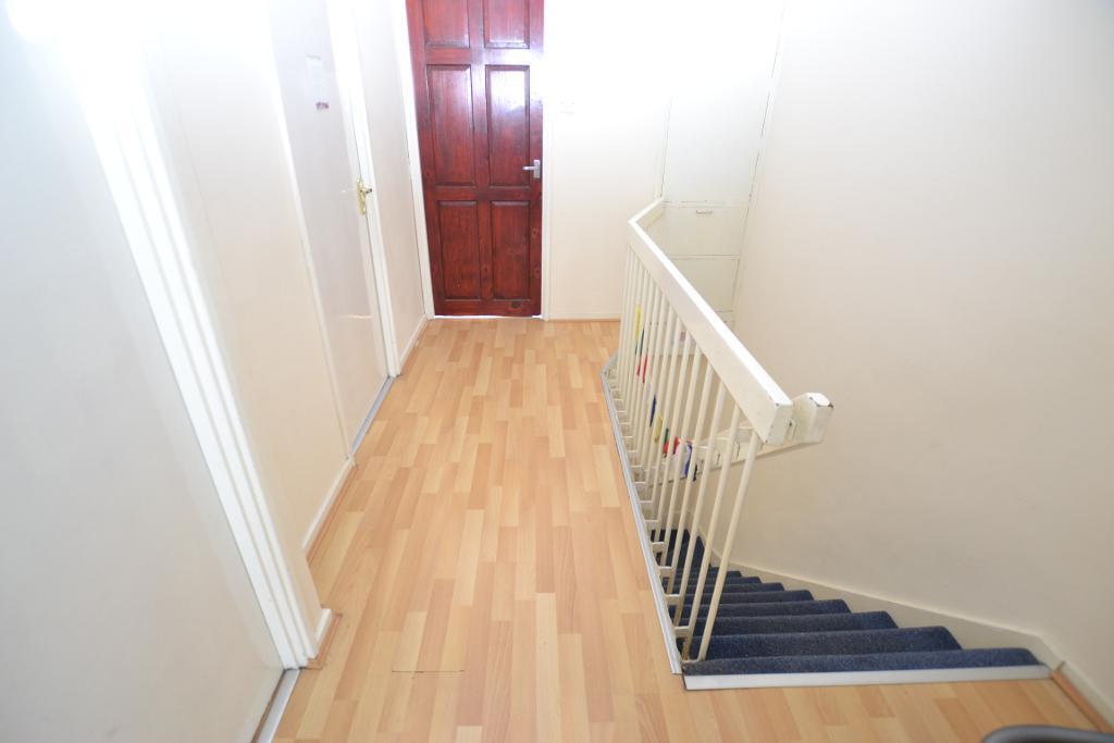 3 bedroom maisonette for rent