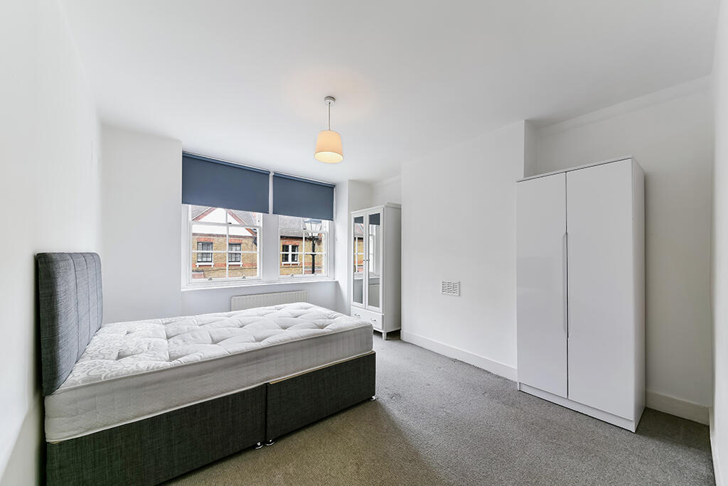 Apartment in London - View 5