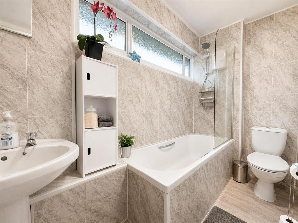 House in Tewkesbury, Churchdown - View 5