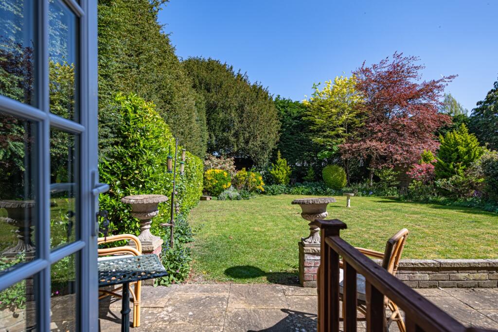 Manor House Close, Eaton Socon, St. Neots, Cambridgeshire, PE19 8JA photo 3