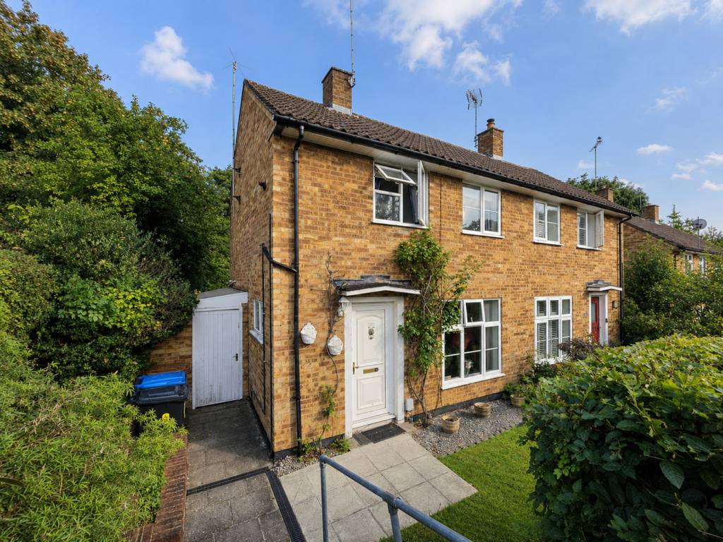 Main image of property: Little Dell, Welwyn Garden City, AL8
