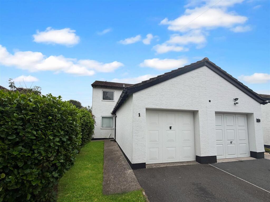 Main image of property: Tuplins, Kingsteignton