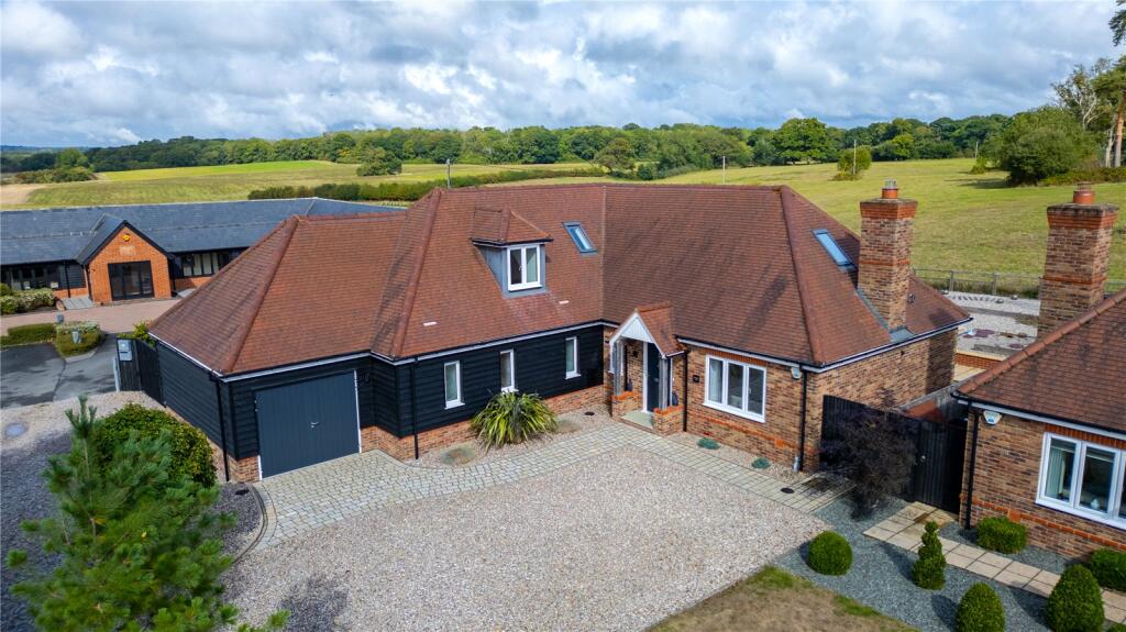 Main image of property: Arlington Grange, Curridge Road, Curridge, Thatcham, RG18