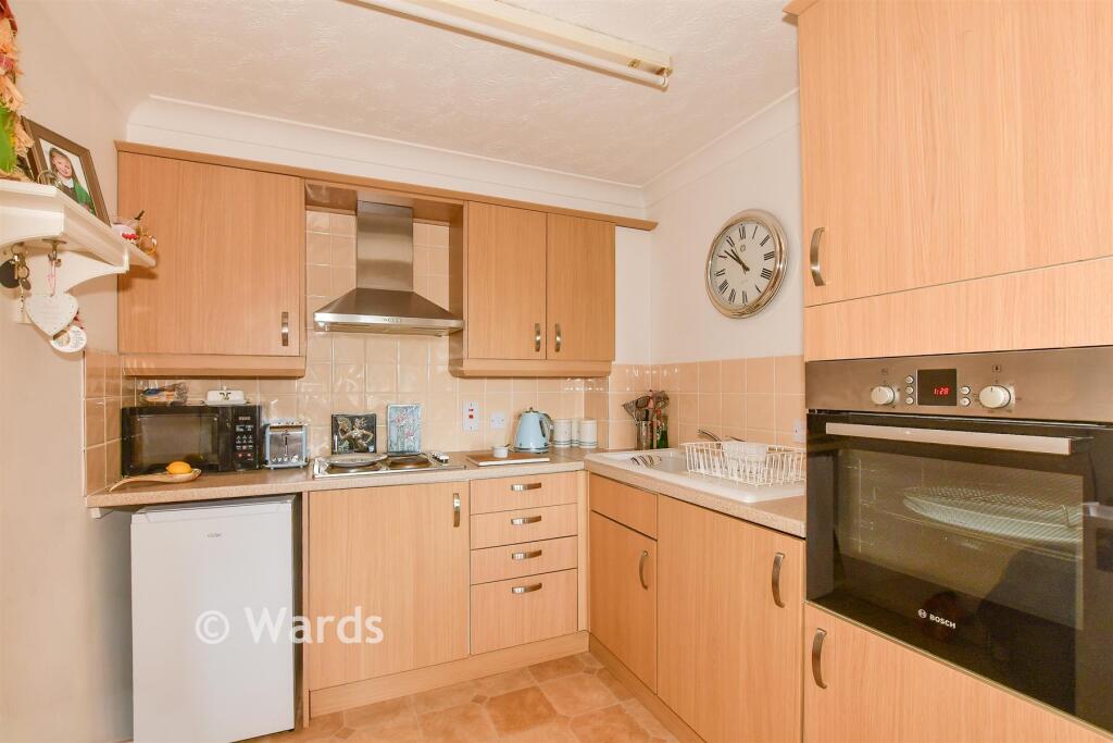 Apartment in Herne Bay, Kent - More