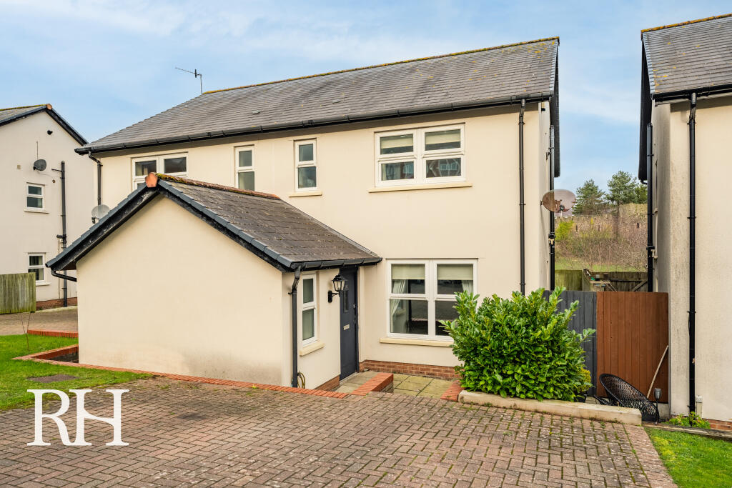 Main image of property: Coed Y Felin, Conwy (Town), Conwy (County of), LL32