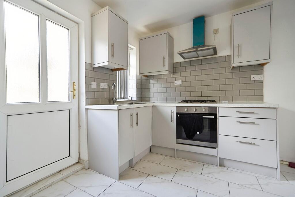 House in Leeds, Harehills Corner, Harehills - View 5