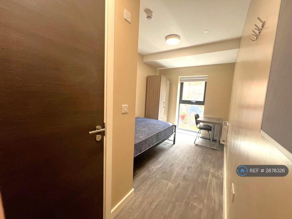 1 bedroom flat share for rent
