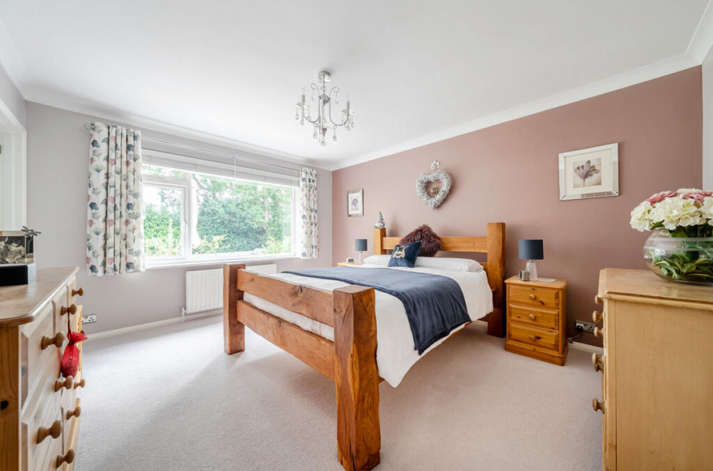 Foxfields, West Chiltington, RH20 photo 3