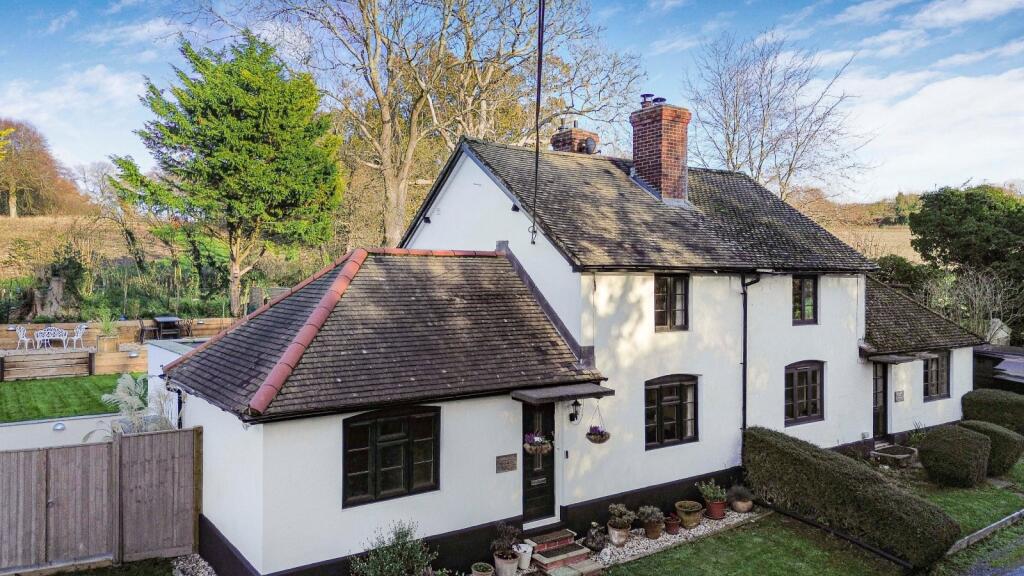 Main image of property: Beechanger Cottage, Swaineshill, South Warnborough, Hook