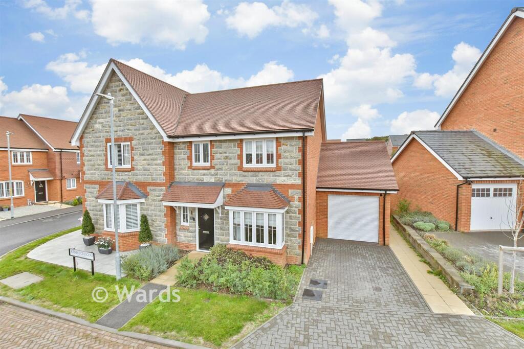 3-bed semi-detached on Ardele Crescent, Otham, Maidstone, Kent, £410,000