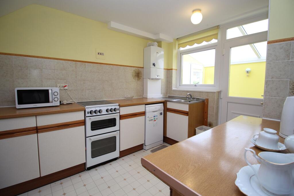 House in Eastleigh, Fair Oak and Horton Heath - View 3