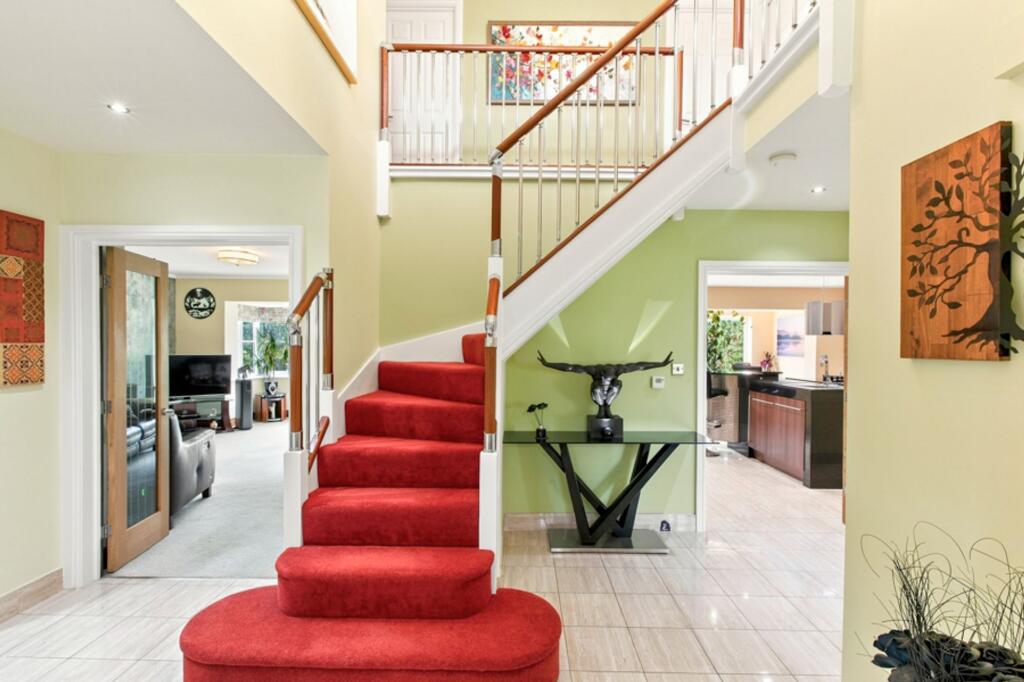 House in Bradford, Burley - View 2