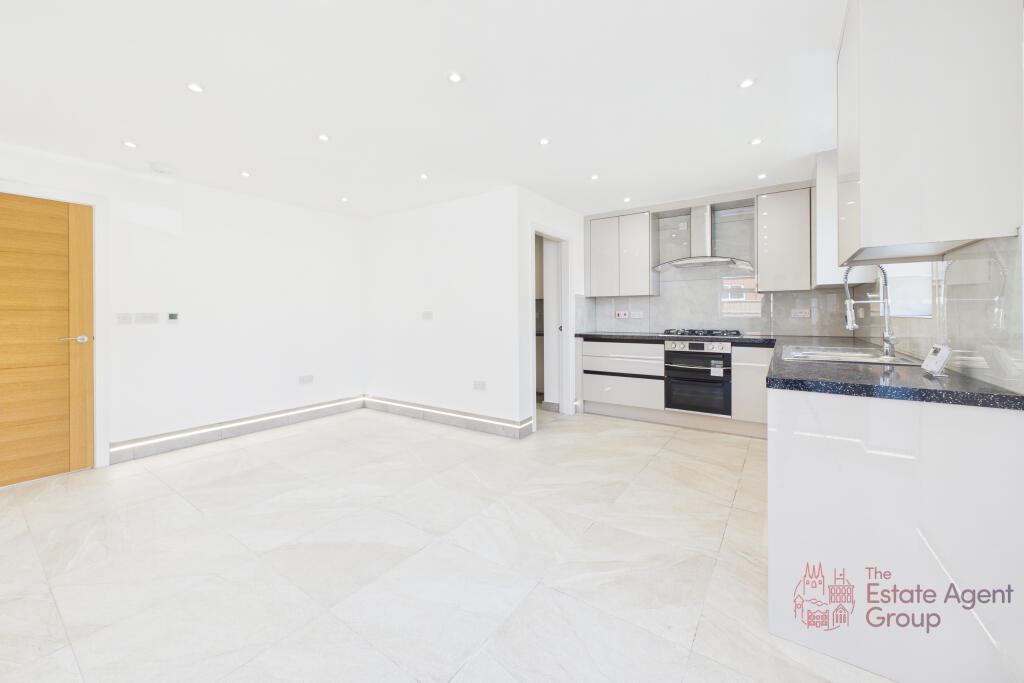 House in Cannock Chase, Hednesford - View 4