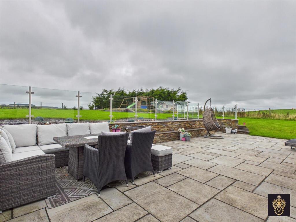 House in Kilmarnock, South Ayrshire - More