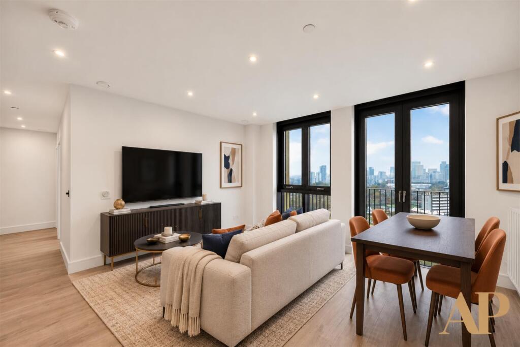 Main image of property: Redwood Tower, Twelve Trees Park
