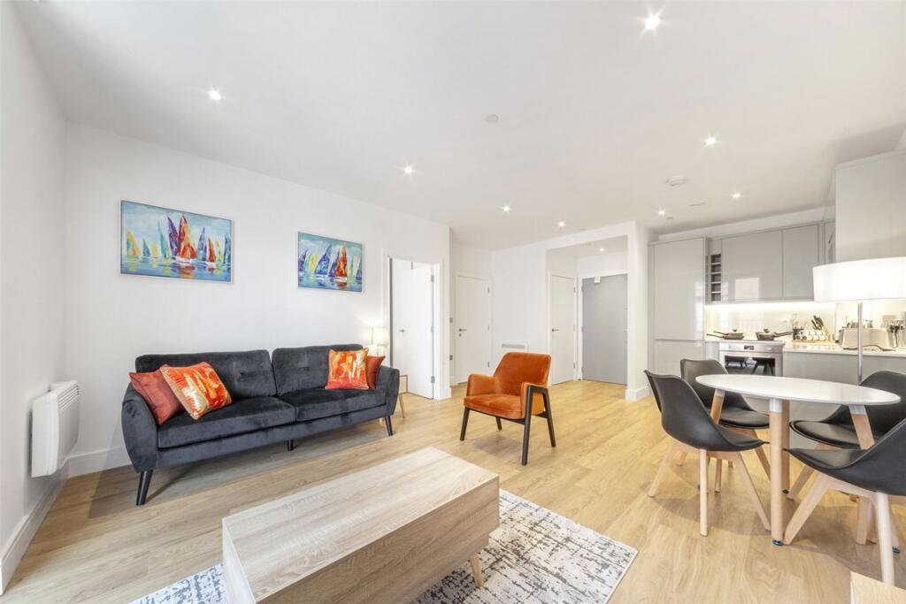Apartment in Birmingham, Chinese Quarter, Digbeth - View 5