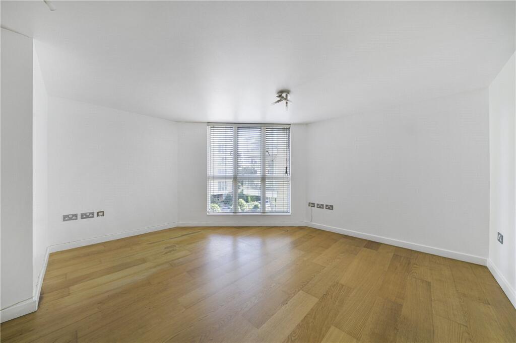 Apartment in London - View 5