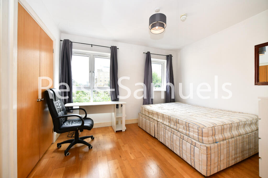 6 bedroom town house for rent