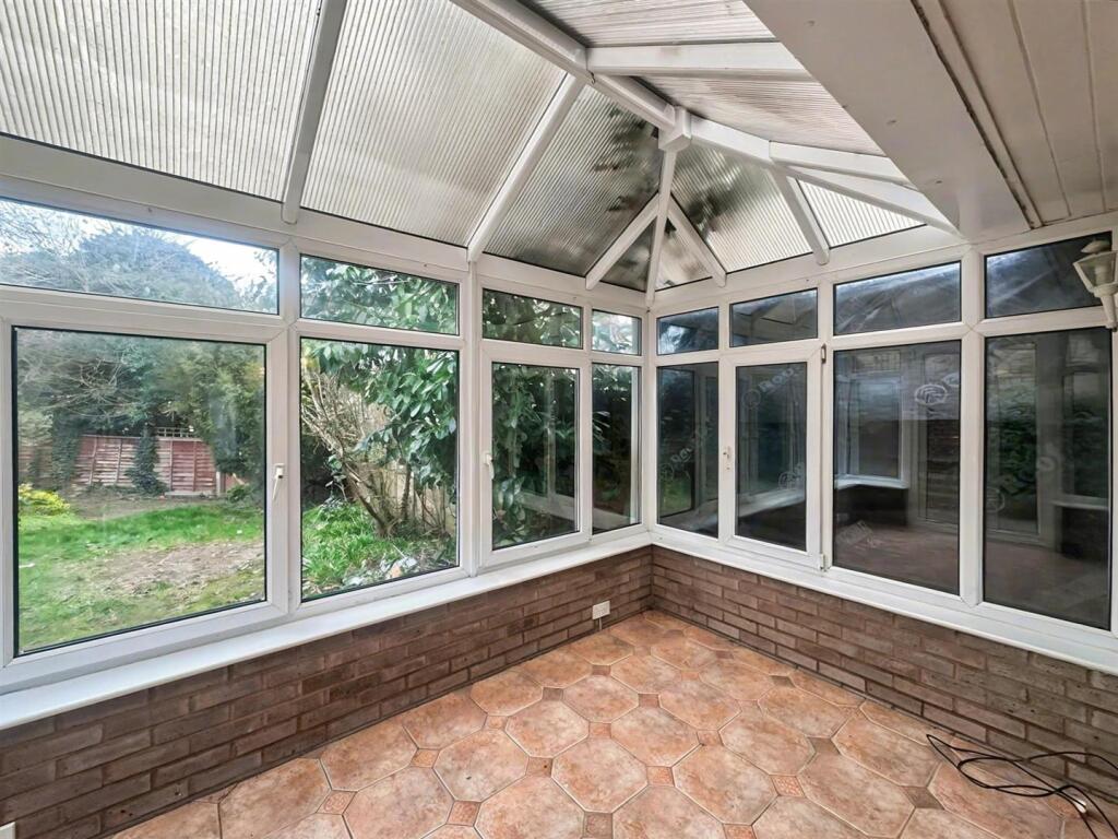 Windmill Avenue, St. Albans – pohled 6