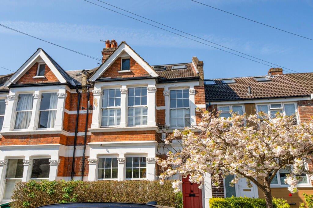 Main image of property: Chancellor Grove, West Dulwich, London, SE21