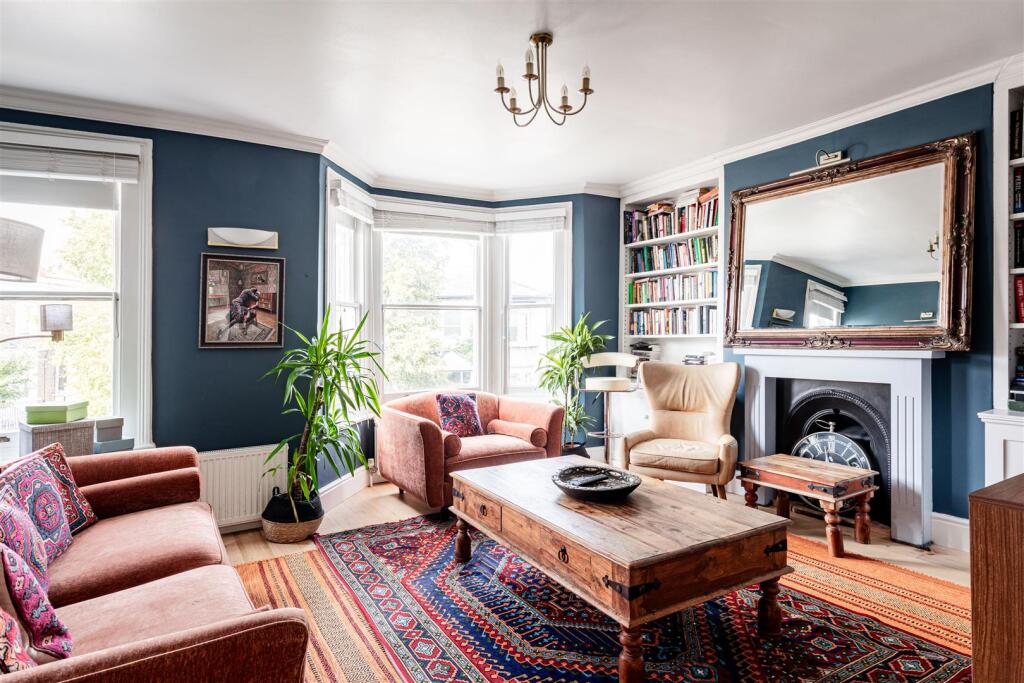 Apartment in London, Shepherd's Bush - View 2