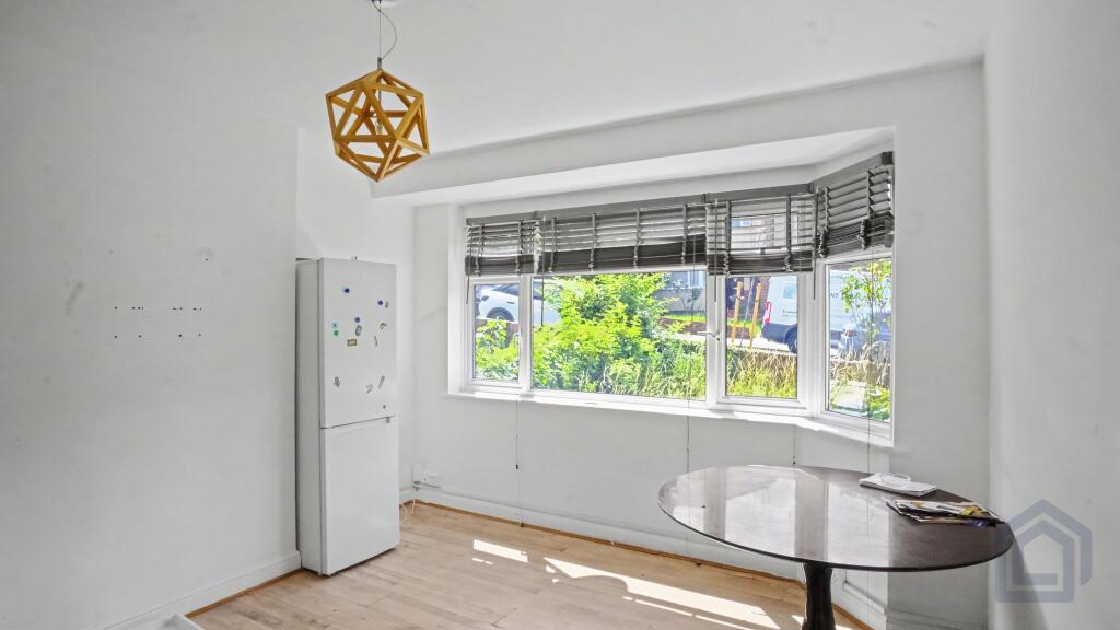 Apartment in London - View 2