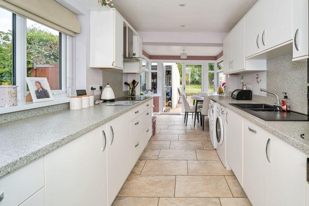 House in Grimsby, Healing - View 4